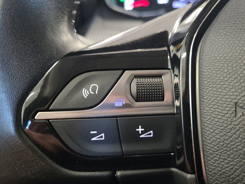 Peugeot 208 vaihtoauto