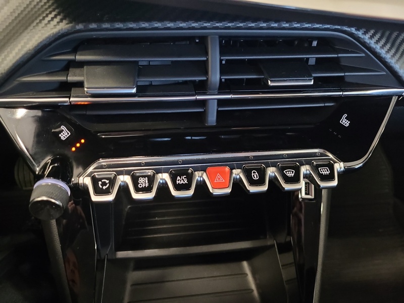 Peugeot 208 vaihtoauto