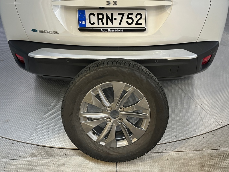 Peugeot e-2008 vaihtoauto