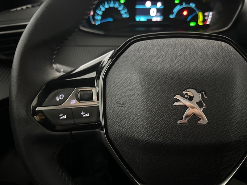 Peugeot e-2008 vaihtoauto