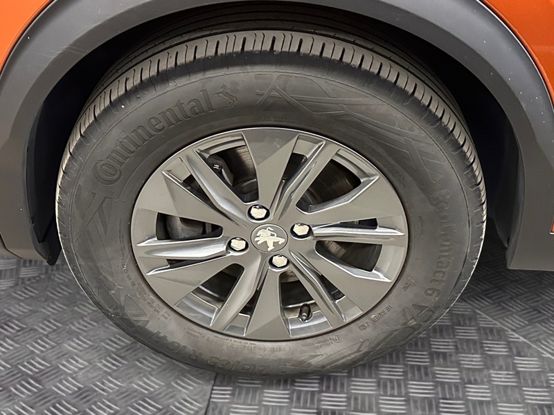 Peugeot e-2008 vaihtoauto