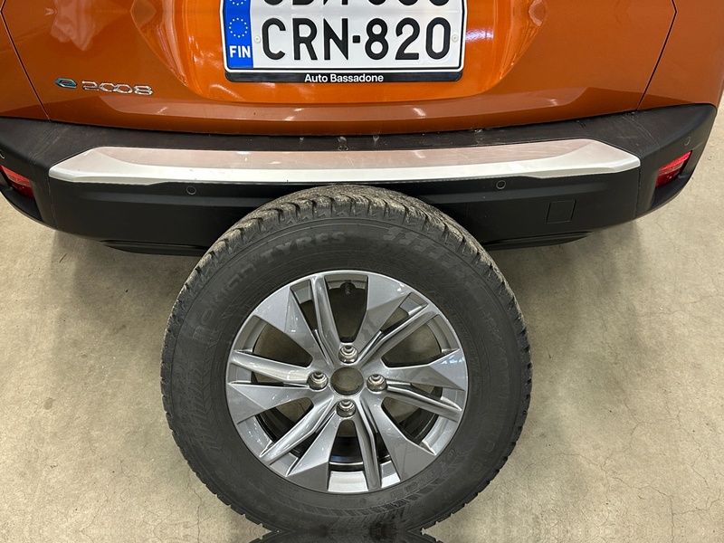 Peugeot e-2008 vaihtoauto