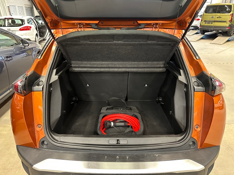 Peugeot e-2008 vaihtoauto