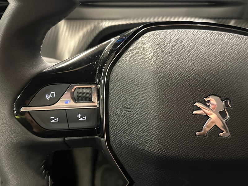 Peugeot e-2008 vaihtoauto