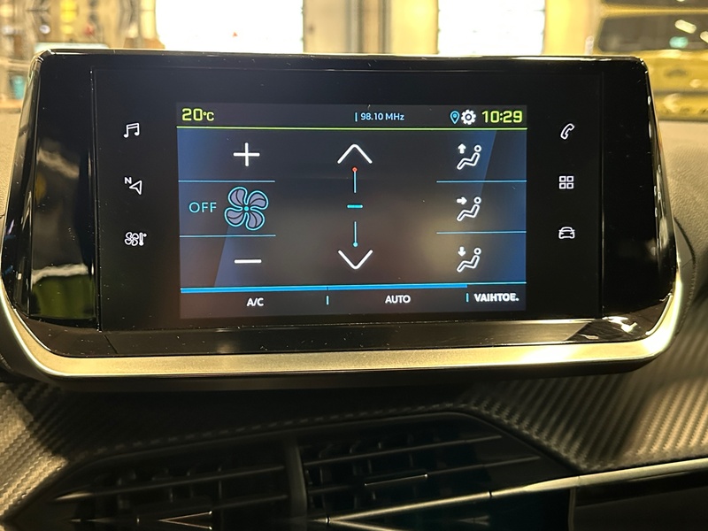 Peugeot e-2008 vaihtoauto