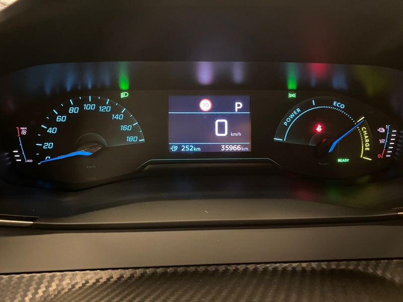 Peugeot e-2008 vaihtoauto