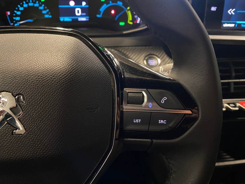 Peugeot e-2008 vaihtoauto