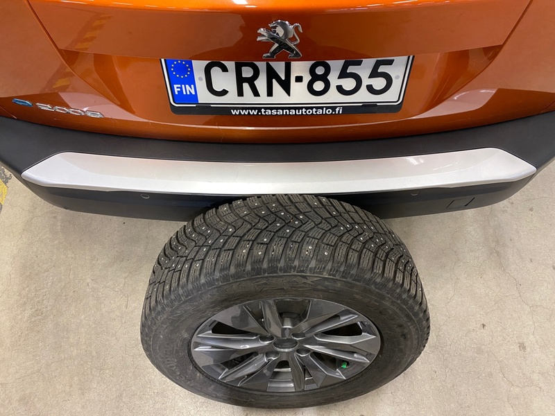 Peugeot e-2008 vaihtoauto