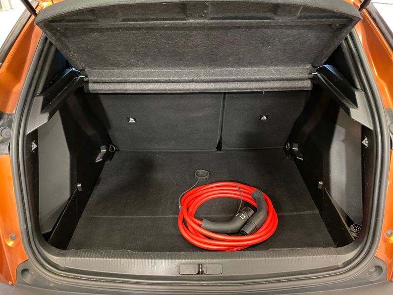 Peugeot e-2008 vaihtoauto