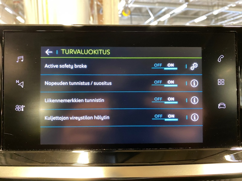 Peugeot e-2008 vaihtoauto