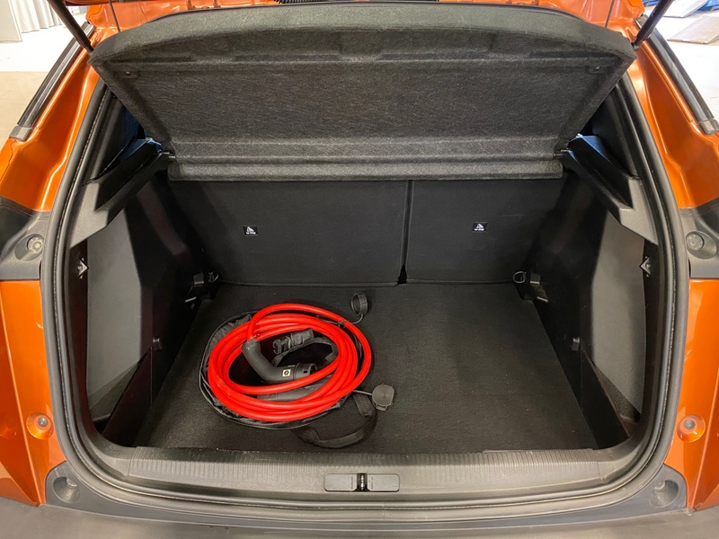 Peugeot e-2008 vaihtoauto