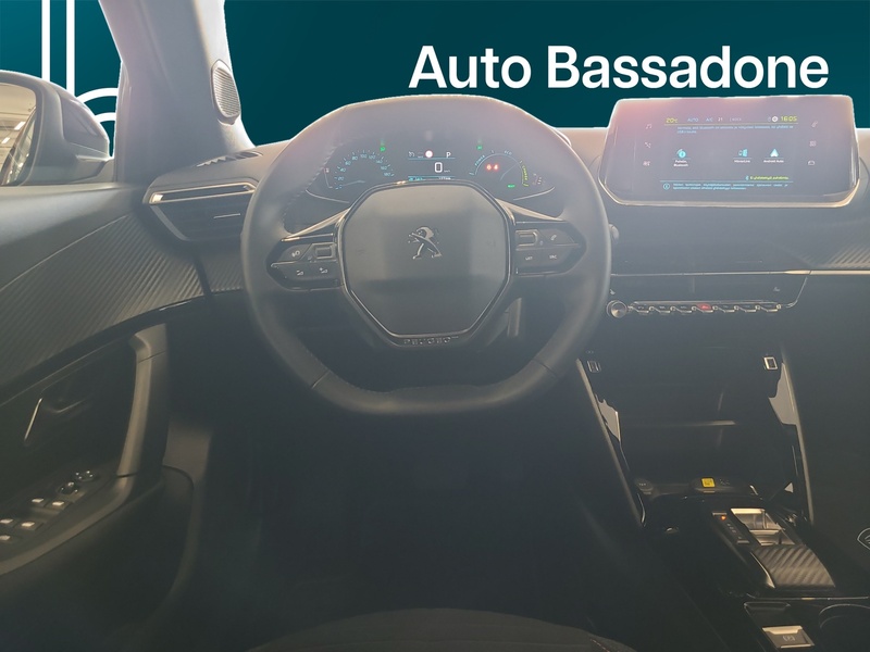 Peugeot e-2008 vaihtoauto