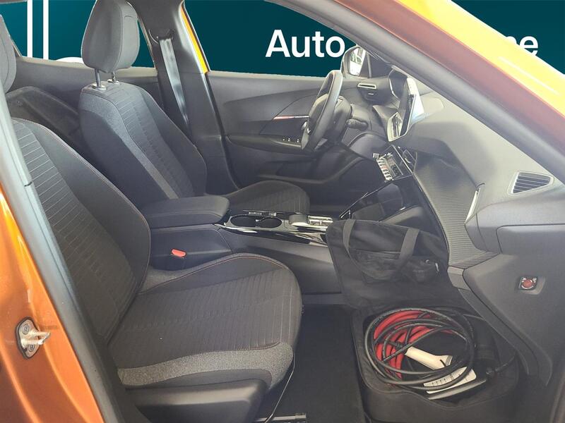 Peugeot e-2008 vaihtoauto