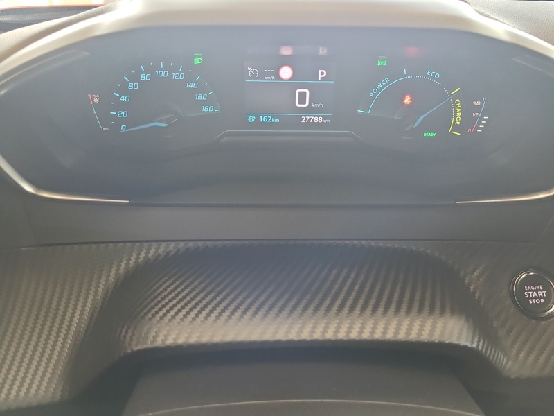 Peugeot e-2008 vaihtoauto