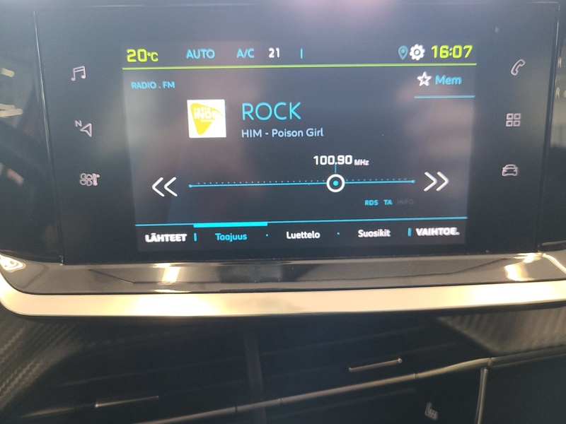 Peugeot e-2008 vaihtoauto