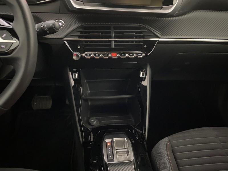 Peugeot e-2008 vaihtoauto