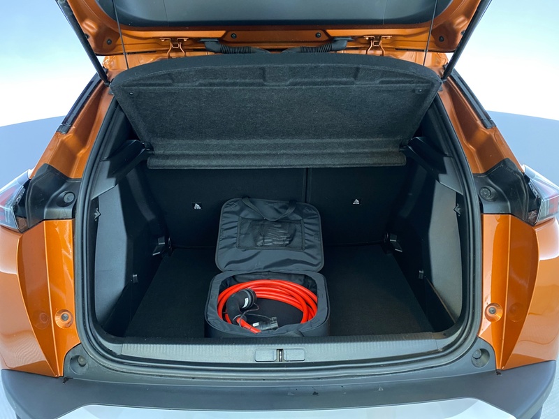 Peugeot e-2008 vaihtoauto