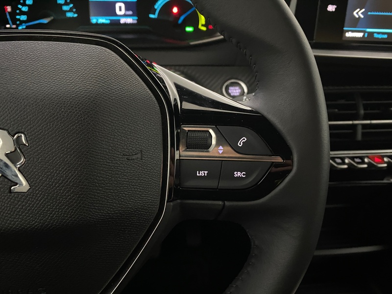 Peugeot e-2008 vaihtoauto