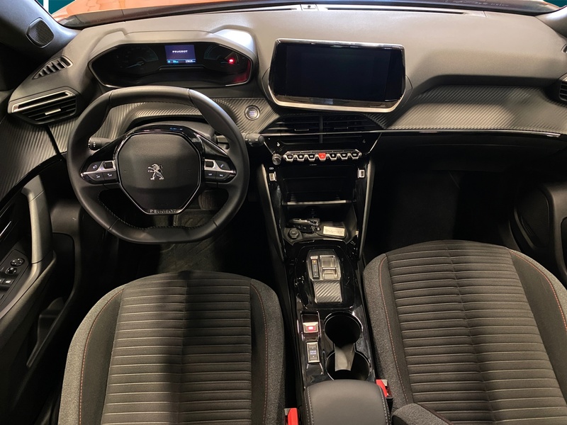 Peugeot e-2008 vaihtoauto