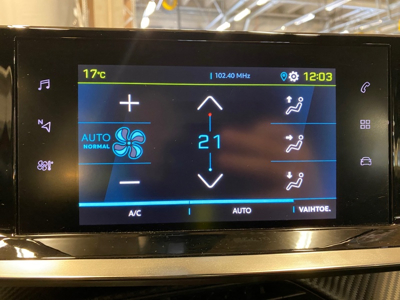 Peugeot e-2008 vaihtoauto