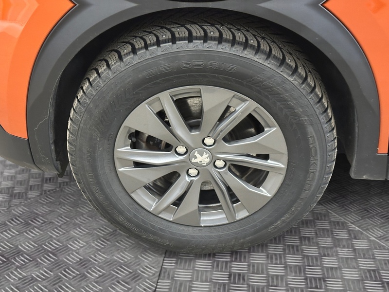 Peugeot e-2008 vaihtoauto