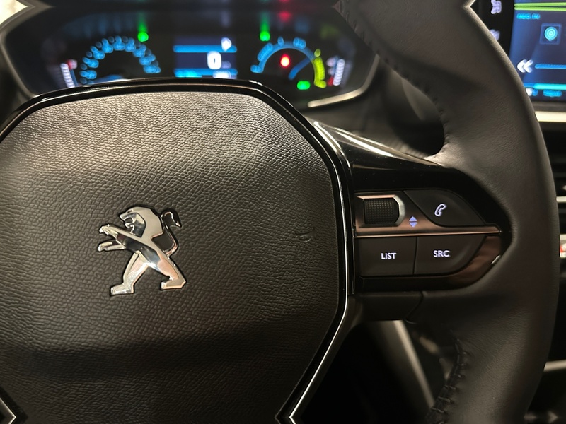 Peugeot e-2008 vaihtoauto