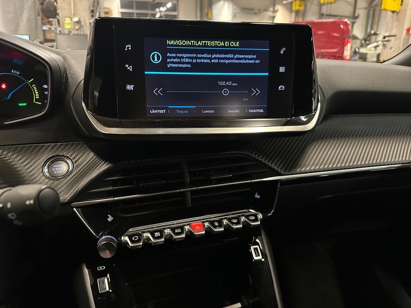 Peugeot e-2008 vaihtoauto