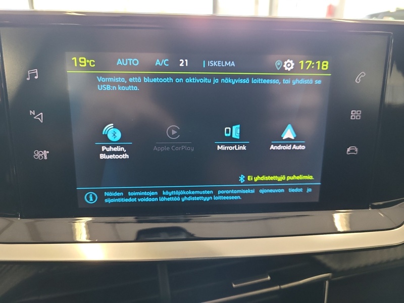 Peugeot e-2008 vaihtoauto