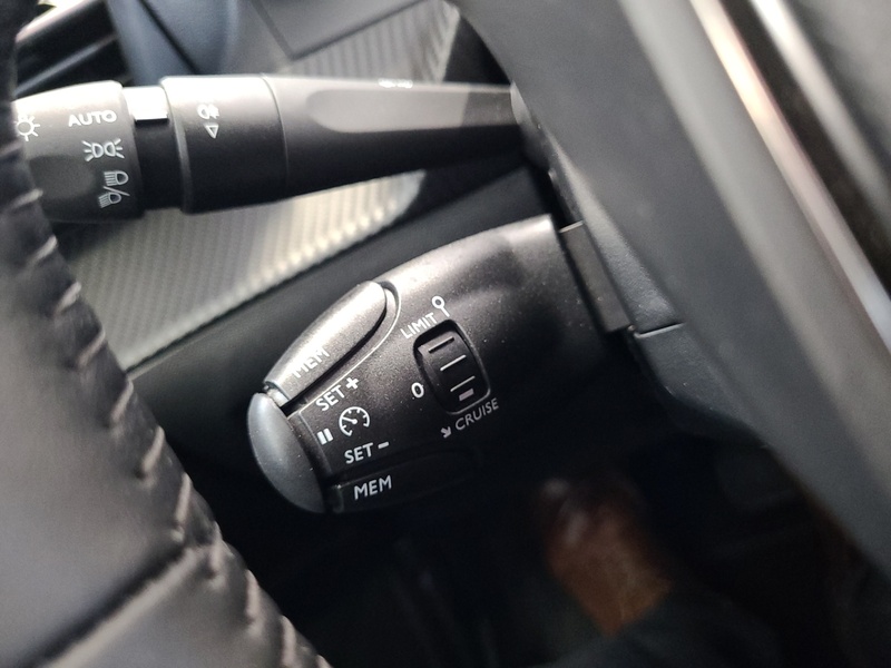 Peugeot e-2008 vaihtoauto