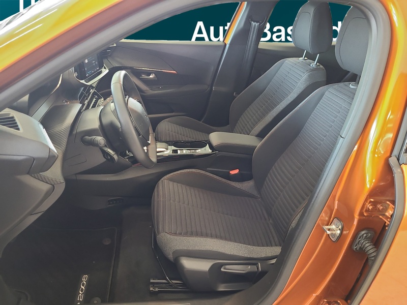 Peugeot e-2008 vaihtoauto