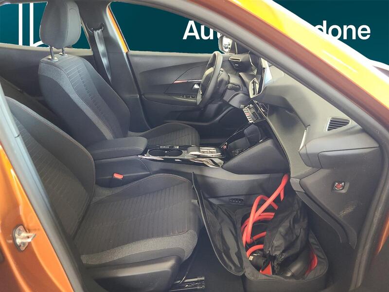 Peugeot e-2008 vaihtoauto