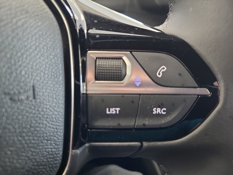 Peugeot e-2008 vaihtoauto