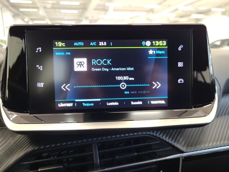 Peugeot e-2008 vaihtoauto