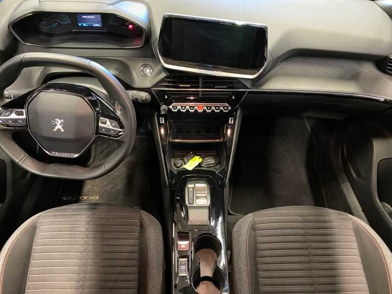 Peugeot e-2008 vaihtoauto