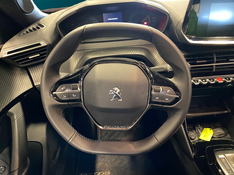 Peugeot e-2008 vaihtoauto