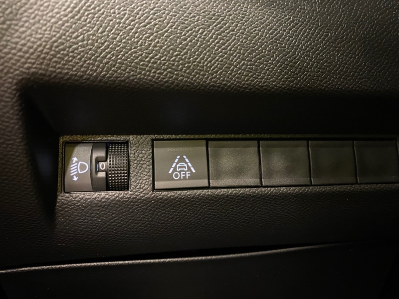 Peugeot e-2008 vaihtoauto