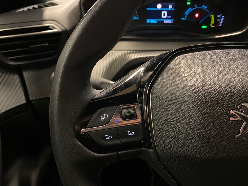 Peugeot e-2008 vaihtoauto