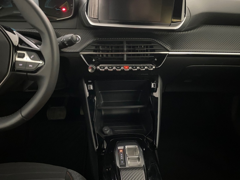 Peugeot e-2008 vaihtoauto