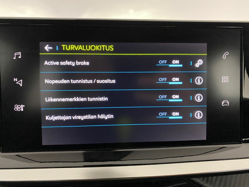 Peugeot e-2008 vaihtoauto