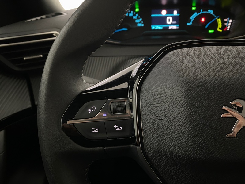 Peugeot e-2008 vaihtoauto