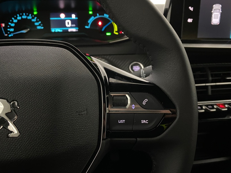 Peugeot e-2008 vaihtoauto