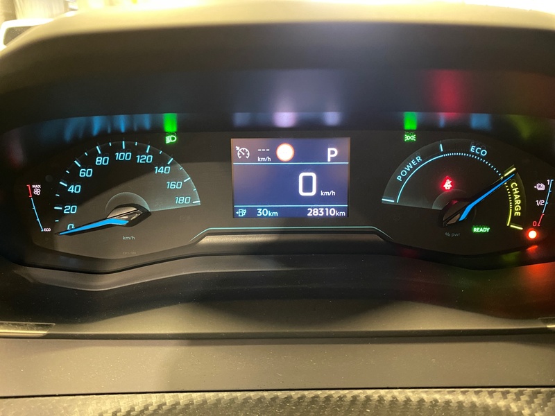 Peugeot e-2008 vaihtoauto