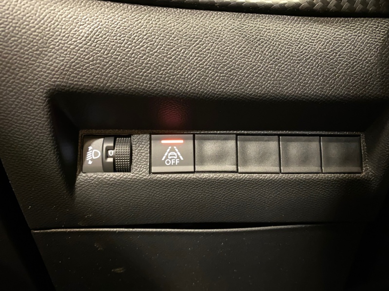 Peugeot e-2008 vaihtoauto