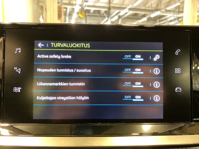 Peugeot e-2008 vaihtoauto