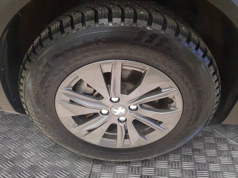 Peugeot e-2008 vaihtoauto