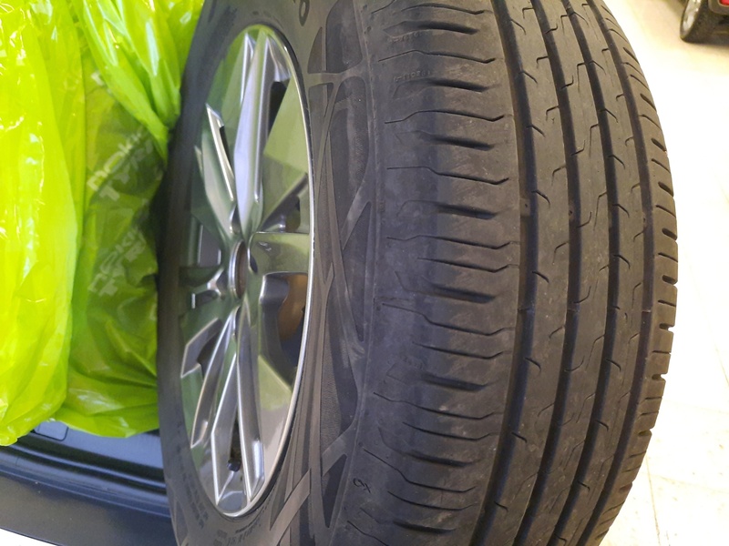 Peugeot e-2008 vaihtoauto