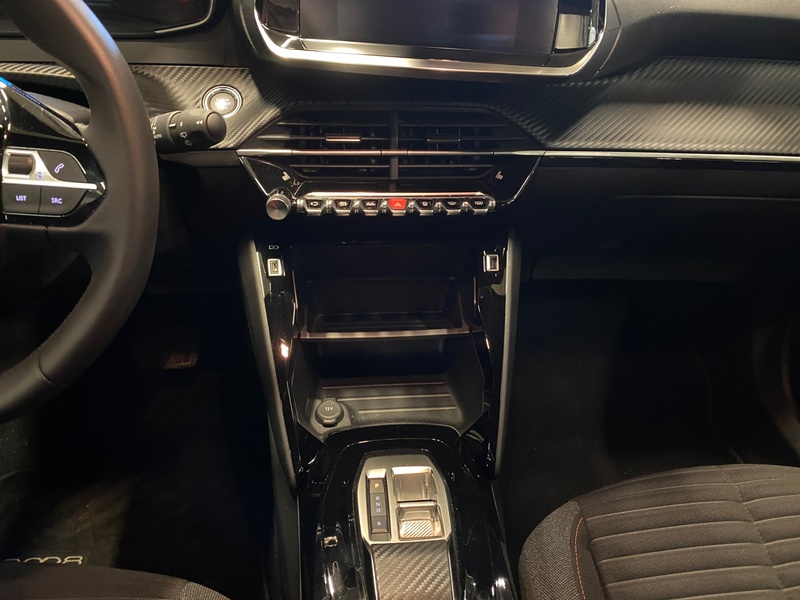 Peugeot e-2008 vaihtoauto