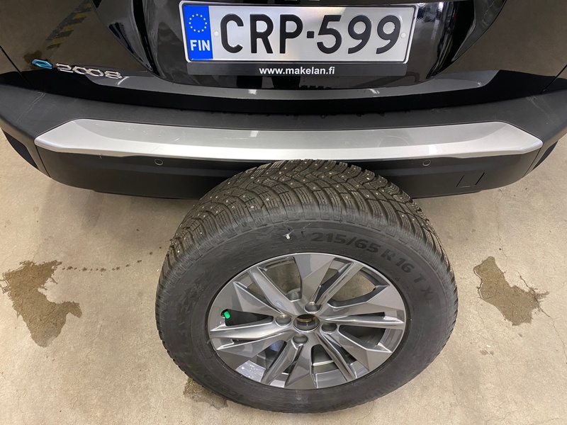 Peugeot e-2008 vaihtoauto