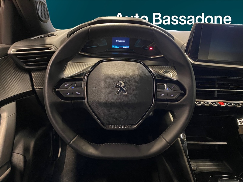 Peugeot e-2008 vaihtoauto