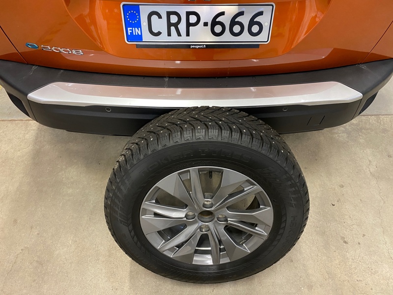 Peugeot e-2008 vaihtoauto